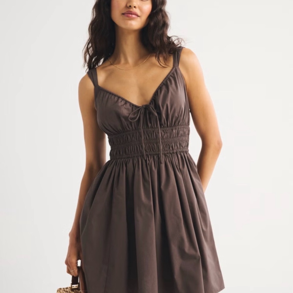 Abercrombie & Fitch Brown Smocked Midi Dress - Picture 2 of 3